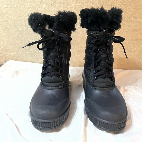 Sorel Kaufman Winter Boots. - Picture 2 of 14